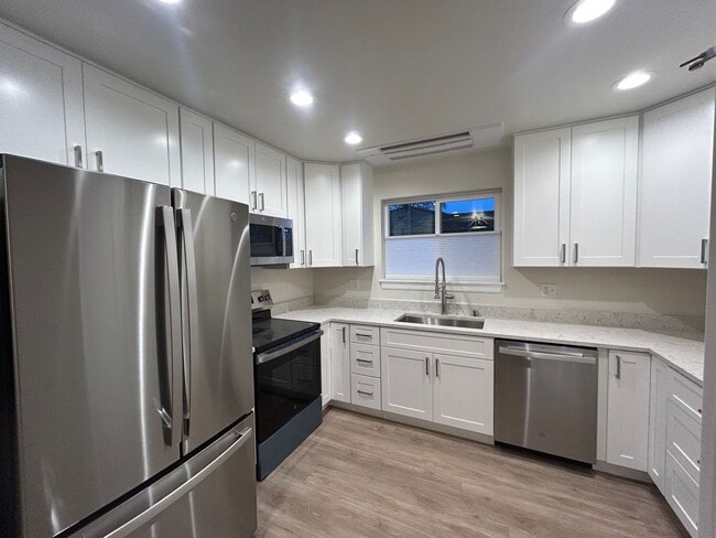 Photo - New build Beautiful 3bd, 2bath House in North Tacoma!