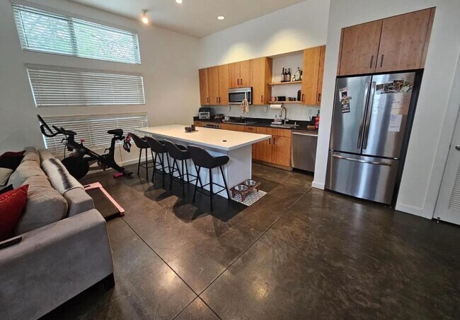 Photo - 18 Ambler Ln