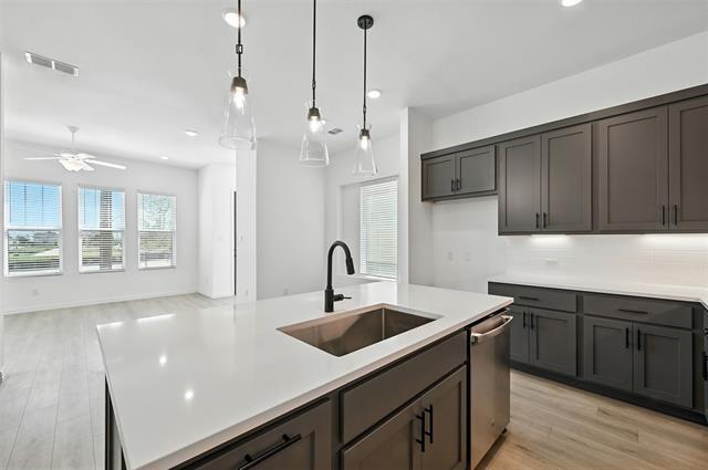 Photo - 913 Janwood Dr