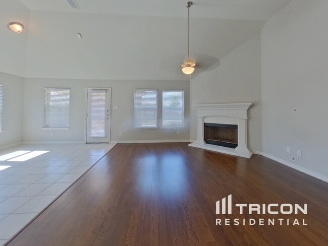 Photo - 125 Acadia Ln