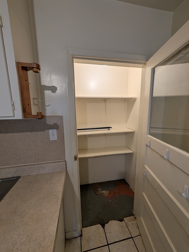 Photo - 113 W 600 N Unit 2