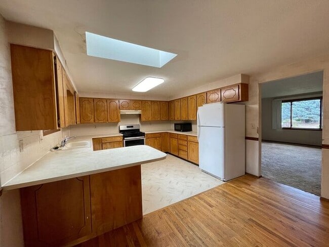Photo - Large 3 Bedroom, 2 Bathroom Home in North Loveland