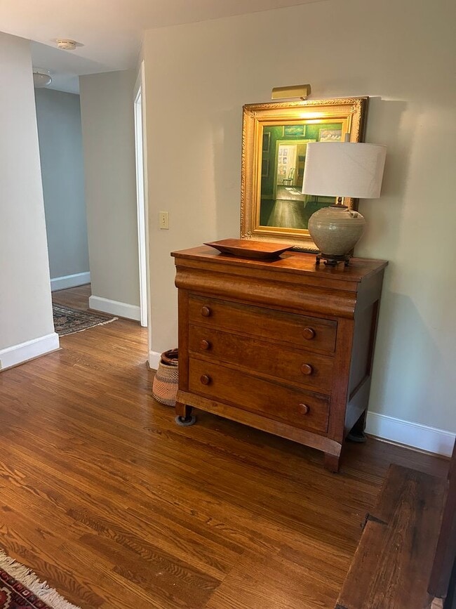 Photo - Greenville, 1BD/1BA, 800SF