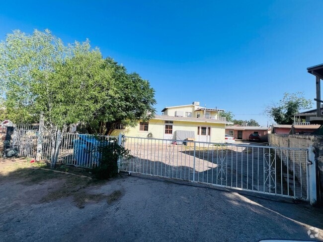 Building Photo - 129 Tassie Way Unit C Rental