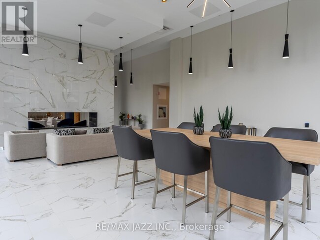 Photo - 80 Bond St E Unité 1509