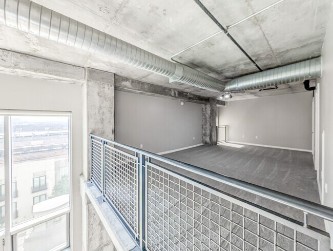 Photo - 2000 Bagby St Unit 7417