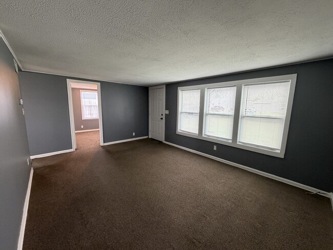 Photo - 535 15th Ave