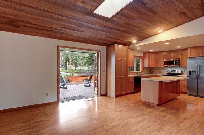 Photo - 4411 169th St SE