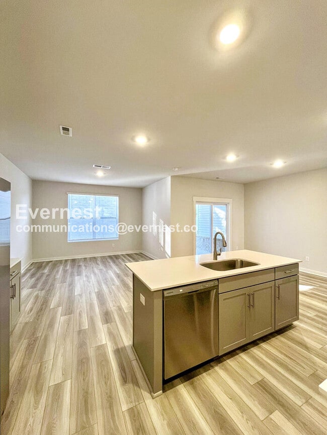 Photo - 1624 Manuka Ln