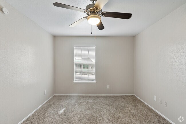 2BR, 2BA - 1,012SF - Primary Bedroom