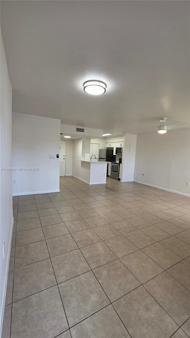 Photo - 2881 N Oakland Forest Dr Unit 210