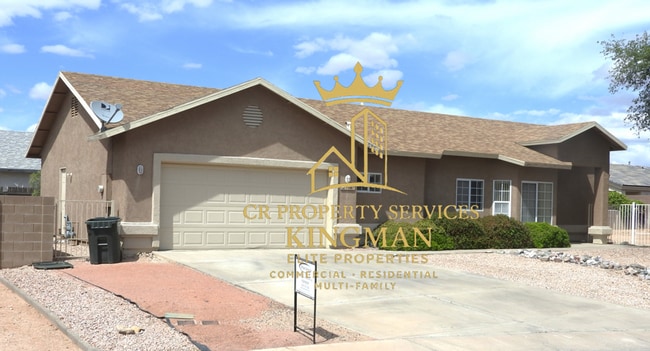 Building Photo - Updated Cul-de-Sac Charmer with Bonus Room