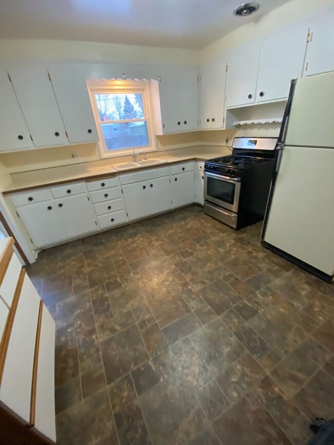 Photo - 2518 Broadwater Ave