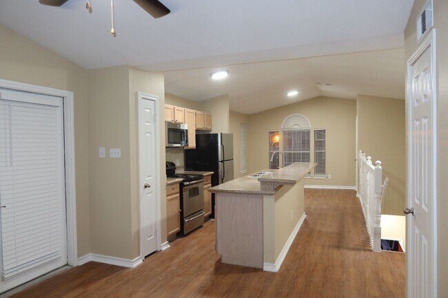Photo - POINTE 360 @ 2222 - Stand Alone 1BD  WITH GARAGE- RESORT POOL - DOG PARK- Rent Special