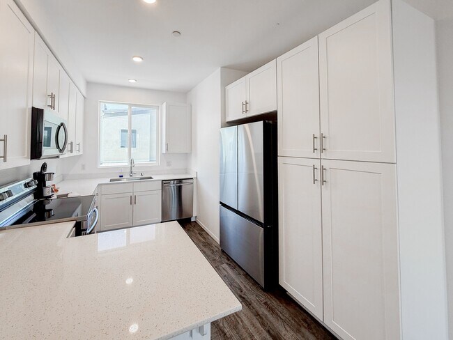 Photo - 1038 Cooper Pl