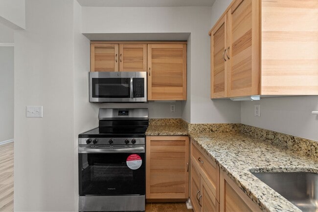 Photo - Beachfront 2BR/2BA Condo with Water Views in Norfolk – Water Included