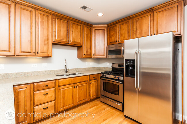 Photo - 1815 W Armitage Ave Condo Unit 3