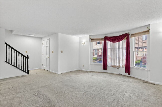 Photo - 103 Sundridge Dr