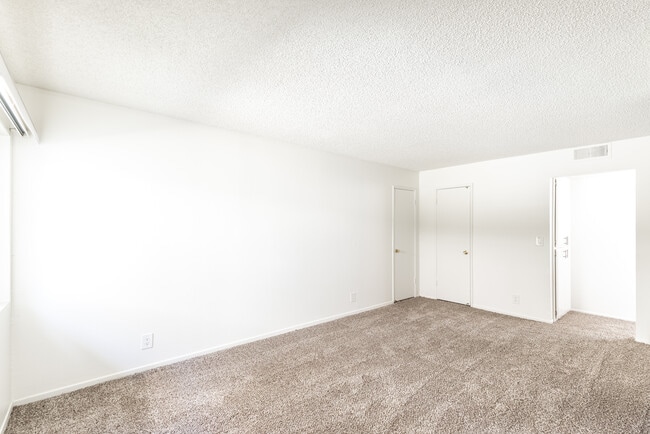 Parkwood Apartments