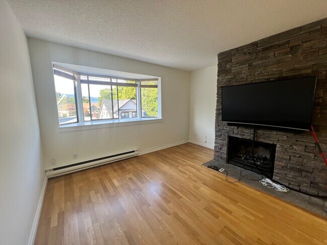 Photo - 17-3437 West 4th Avenue Unit 17