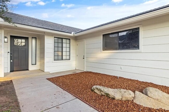 Photo - 6379 N Forestiere Ave