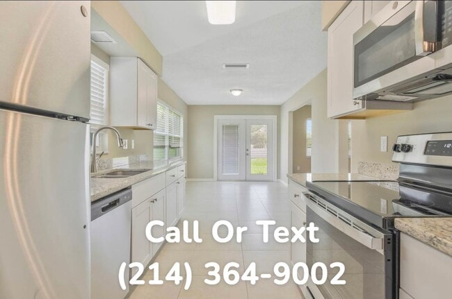 Photo - 6715 Precourt Dr