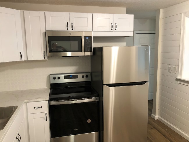 Photo - 85 Old Town Rd