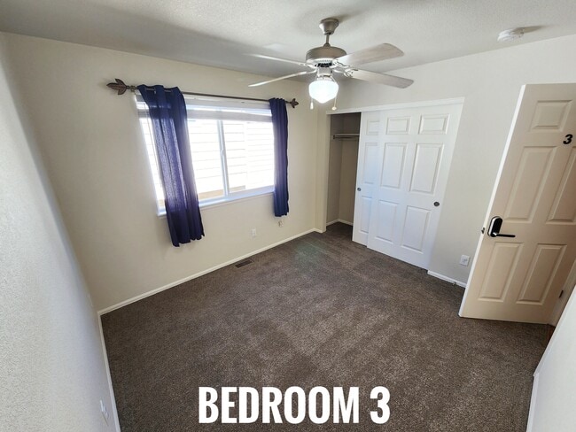 Building Photo - 2060 Dewhirst Dr Unit 3