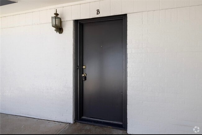 Building Photo - 1202 Wales Dr Rental