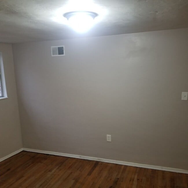 Photo - Conveniently Located 2 Bedroom Apartment in Millvale!