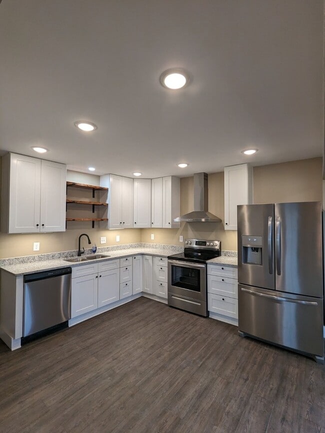 Photo - Beautifully Renovated Farmhouse for Lease