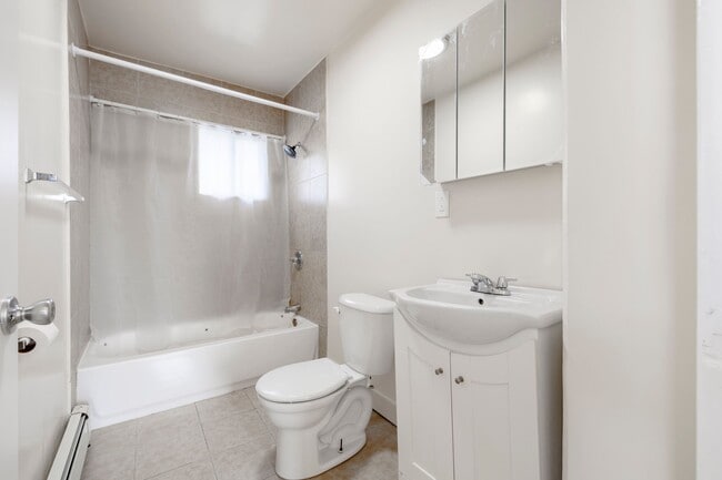 Photo - 6 Parry Ave Unit 6 Parry  2