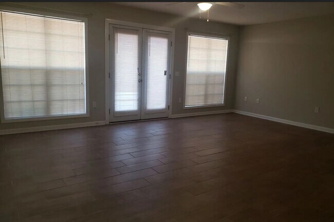 Photo - 127 S Spring View Dr