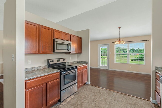 Photo - 927 Mossy Grove Ln