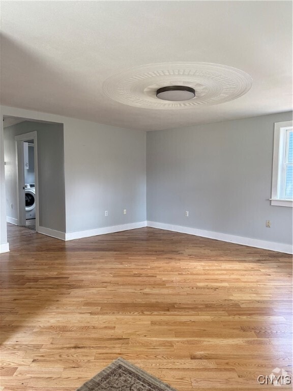 Building Photo - 35 E Oneida St Rental