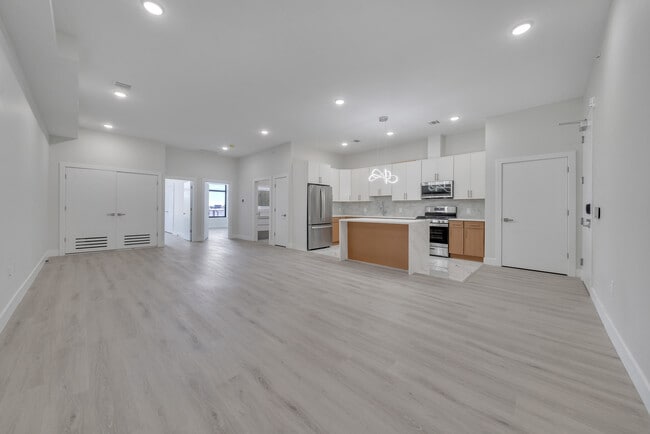 Skyline Square Lofts