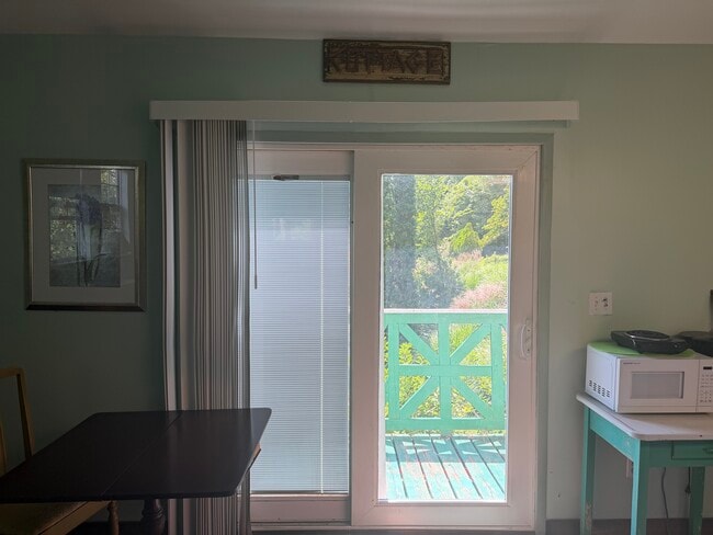 Photo - 152 Claude Gray Rd