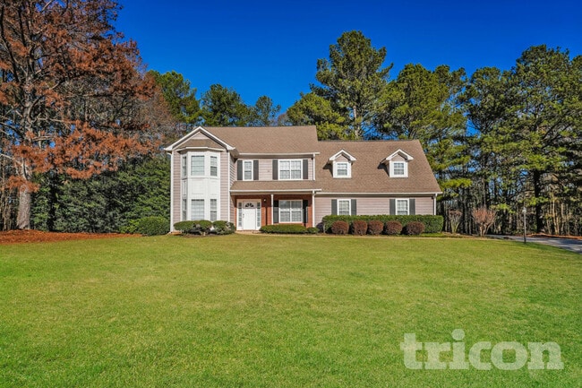 Building Photo - 235 Red Maple Dr