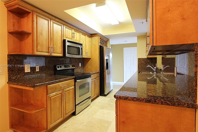 Photo - 3530 SW 22nd St Unidad 505 Rental