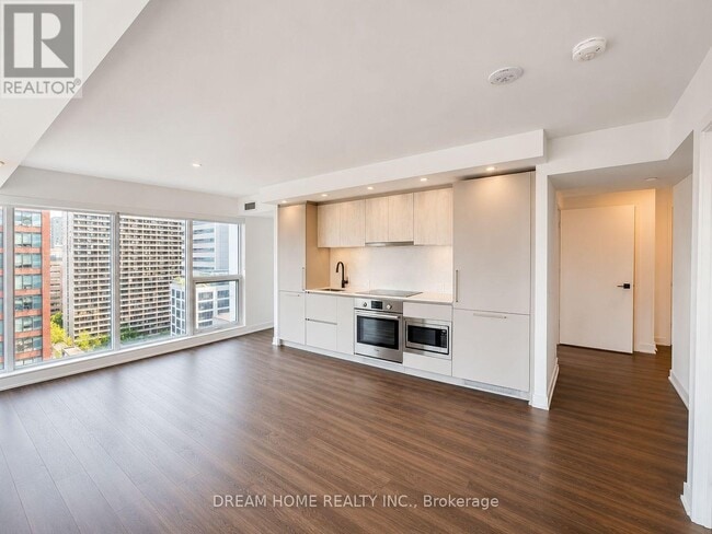Photo - 609 Sherbourne St Unit 1202