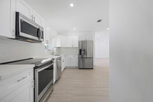 Photo - 2601 Taylor St