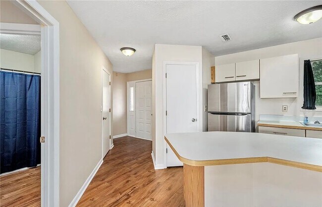 Photo - 1006 Brookhollow Dr Unit Apt 9