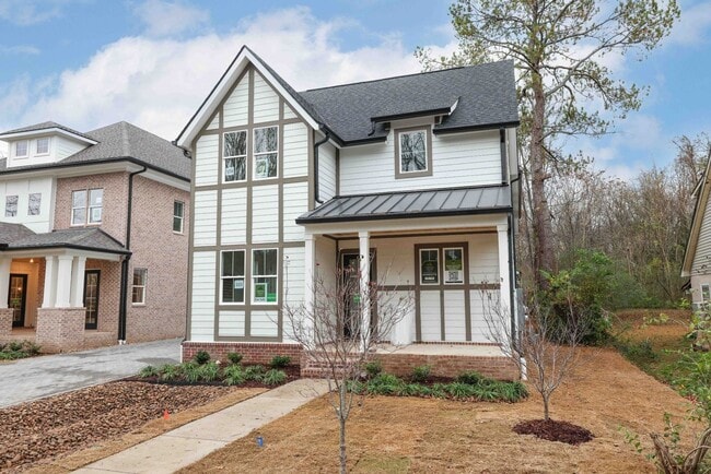 Photo - Short distance from historic Downtown Franklin