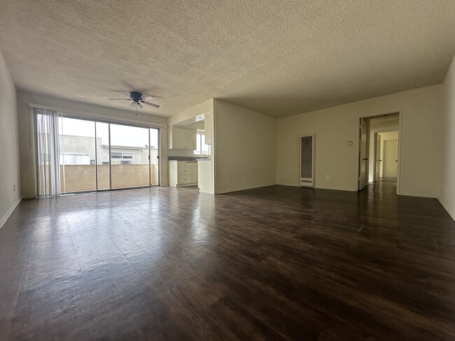 10006 Palms Blvd