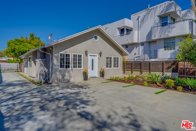 Photo - 1127 N Formosa Ave