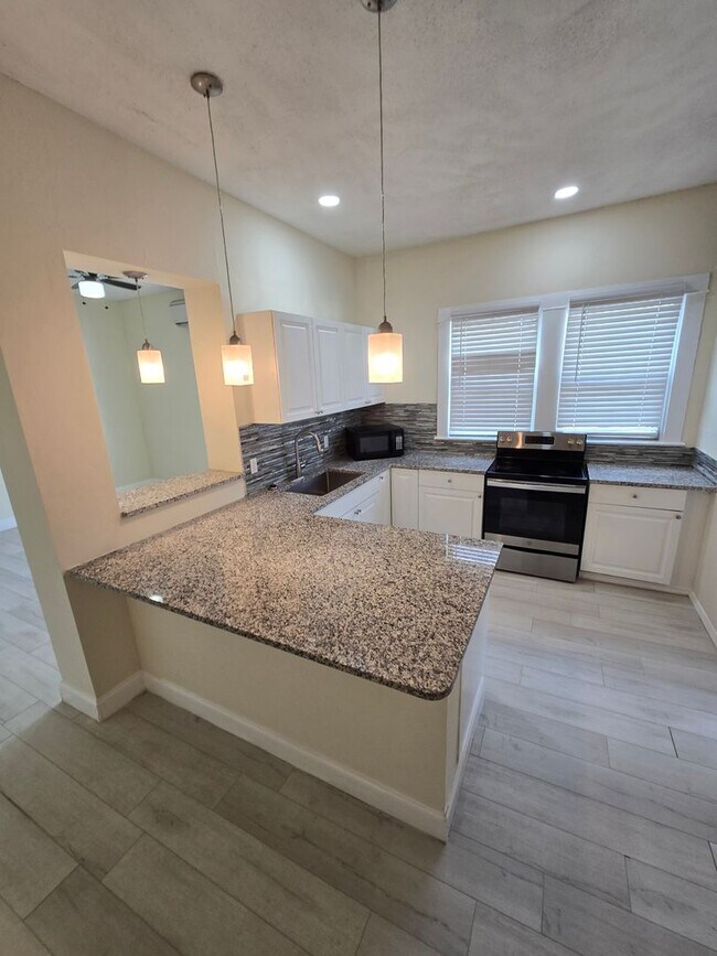 Photo - CHARMING 2 BEDROOM 1 BATH APARTMENT HOME - $500 OFF FIRST MONTH RENT!