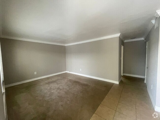 Building Photo - Green Tee - # 209 Unit 1 Rental