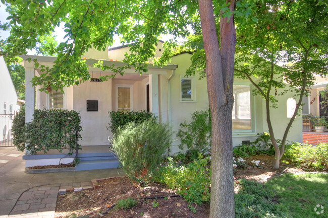 Building Photo - 2679 16th St Rental