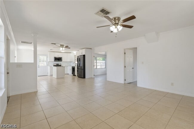 Photo - 100 Contee Dr