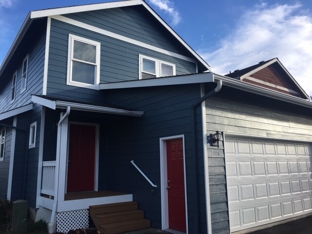 Spacious 3-bedroom 1.5 Bath Home in Stanwood! - Spacious 3-bedroom 1.5 Bath Home in Stanwood!